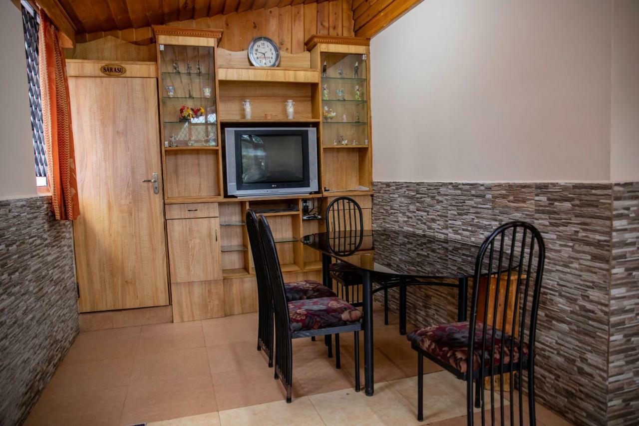 קונור Jjs Cottages מראה חיצוני תמונה